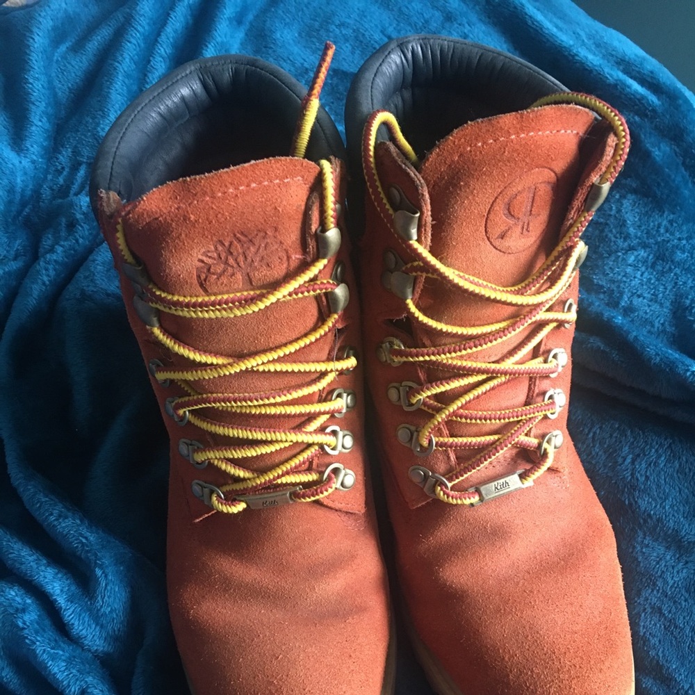 Timberland 640 below kith Ronnie Fieg cinnamon